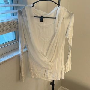 White long sleeve, Windsor top